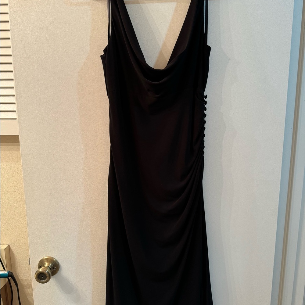 Elegant Black Sleeveless Dress